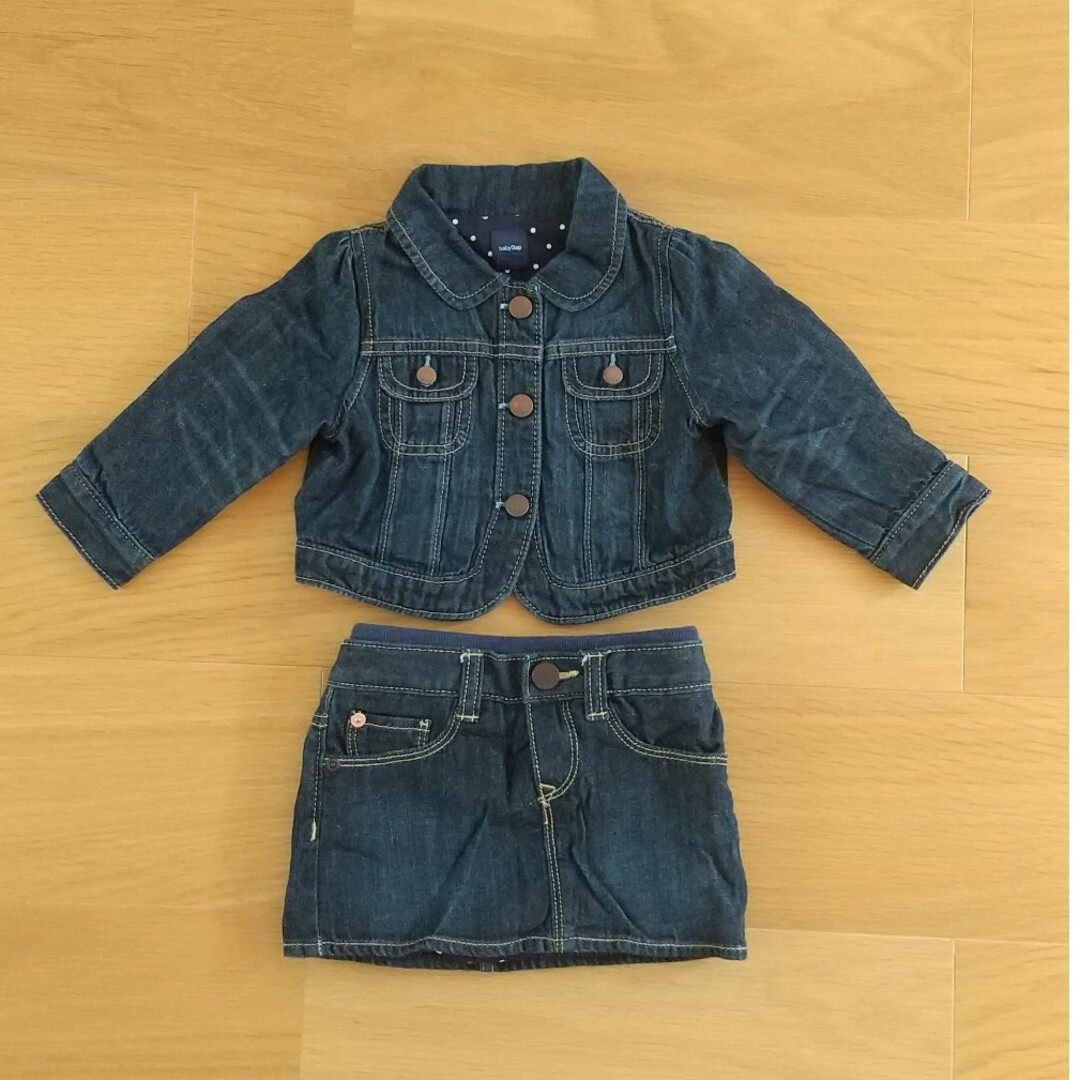 babyGAP(ベビーギャップ)の【baby GAP】デニムジャケット キッズ/ベビー/マタニティのベビー服(~85cm)(ジャケット/コート)の商品写真