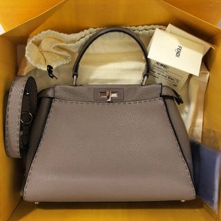 フェンディ(FENDI)のフェンディ ピーカブー セレリア コルダ(ハンドバッグ)