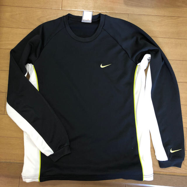 NIKE(ナイキ)のナイキ　長袖　150 キッズ/ベビー/マタニティのキッズ服男の子用(90cm~)(Tシャツ/カットソー)の商品写真