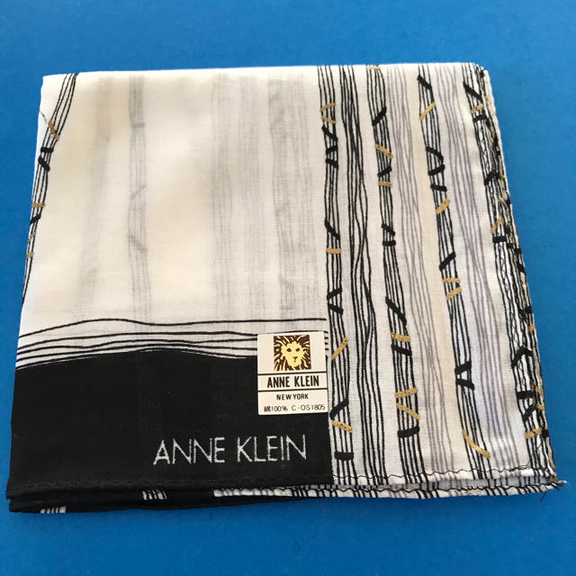 ANNE KLEIN(アンクライン)のハンカチ　ANNE KLEIN レディースのファッション小物(ハンカチ)の商品写真