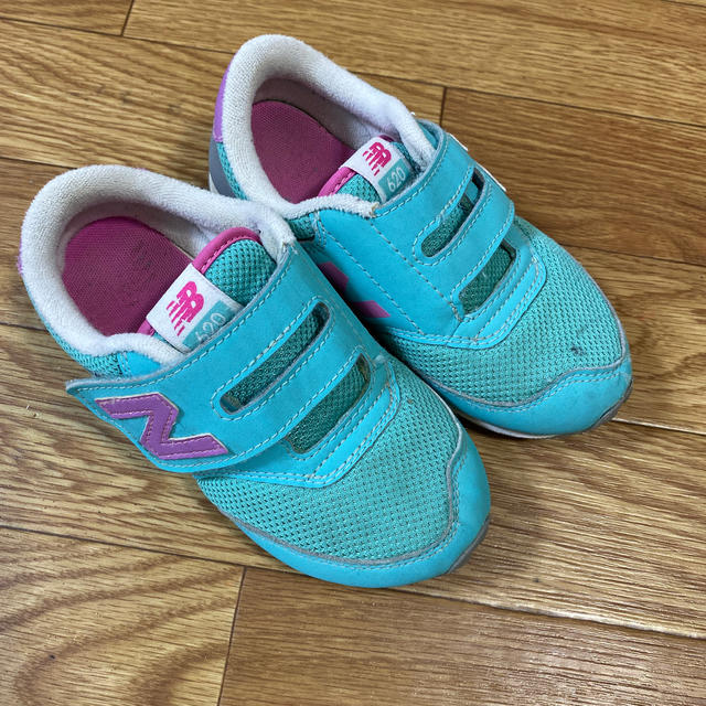 New Balance(ニューバランス)のニューバランス620 キッズ/ベビー/マタニティのキッズ靴/シューズ(15cm~)(スニーカー)の商品写真