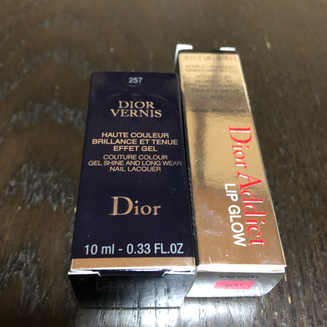 Dior(ディオール)の美品 ディオール リップグロウ ネイルエナメル コスメ/美容のベースメイク/化粧品(リップグロス)の商品写真