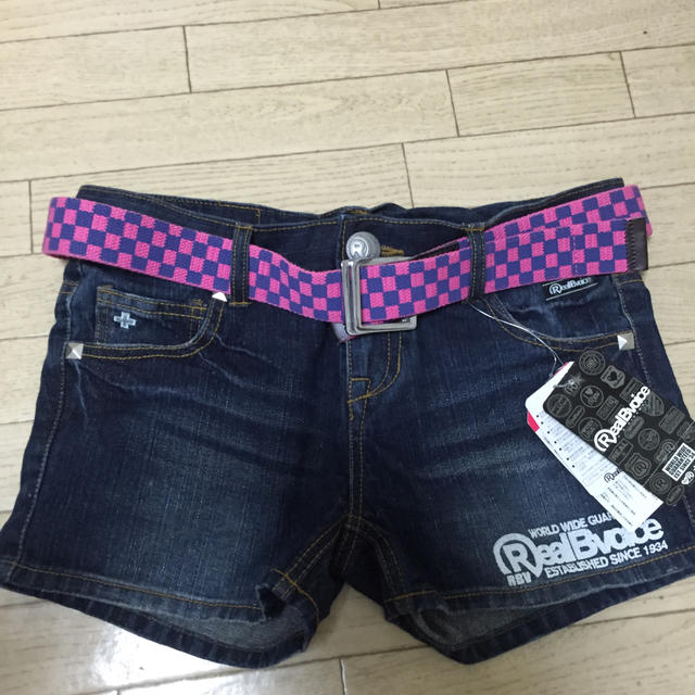 RealBvoice(リアルビーボイス)のRealBvoice パンツ 《新品》 レディースのパンツ(ショートパンツ)の商品写真