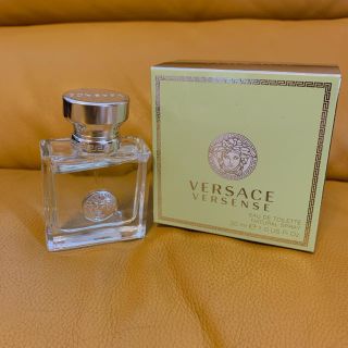 ヴェルサーチ(VERSACE)のVERSACE(香水(女性用))