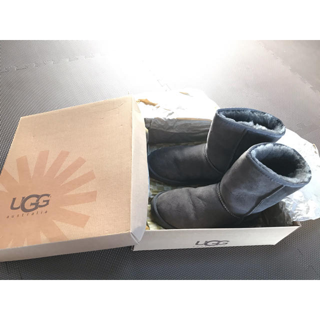 UGG(アグ)のUGGブーツ☆グレー レディースの靴/シューズ(ブーツ)の商品写真