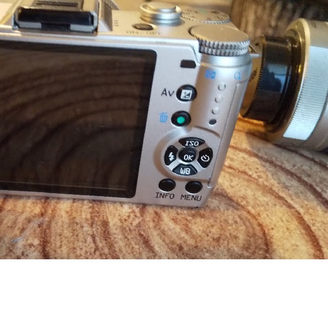 PENTAX(ペンタックス)の中古  Q10  デジタルカメラ  ダブルズームキット スマホ/家電/カメラのカメラ(ミラーレス一眼)の商品写真