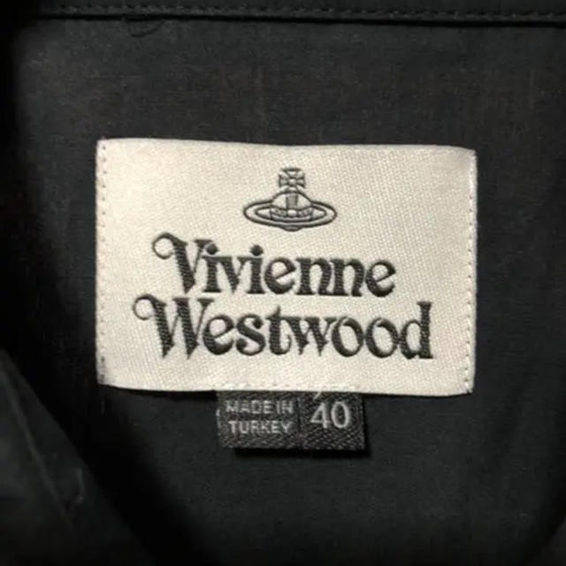 Vivienne Westwood(ヴィヴィアンウエストウッド)のVivienne Westwood 黒シャツ レディースのトップス(シャツ/ブラウス(長袖/七分))の商品写真