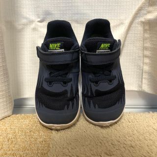 ナイキ(NIKE)のNIKE 14cm グレー×イエロー 屈曲性バツグンのキッズシューズ(スニーカー)