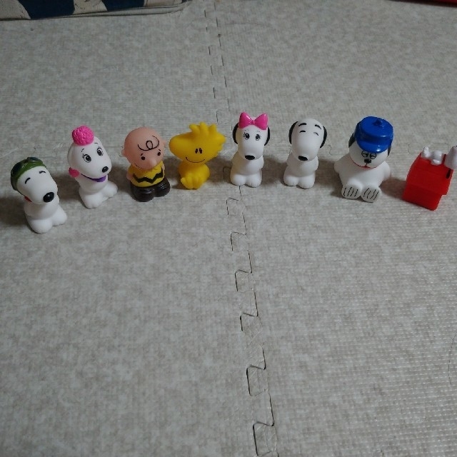 SNOOPY(スヌーピー)のスヌーピー☆ソフビ エンタメ/ホビーのおもちゃ/ぬいぐるみ(キャラクターグッズ)の商品写真