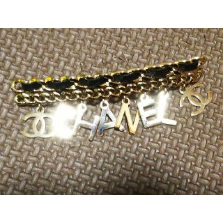 シャネル(CHANEL)の■CHANEL　ブローチ！　ゆうパック配送　新品・同様！(ブローチ/コサージュ)