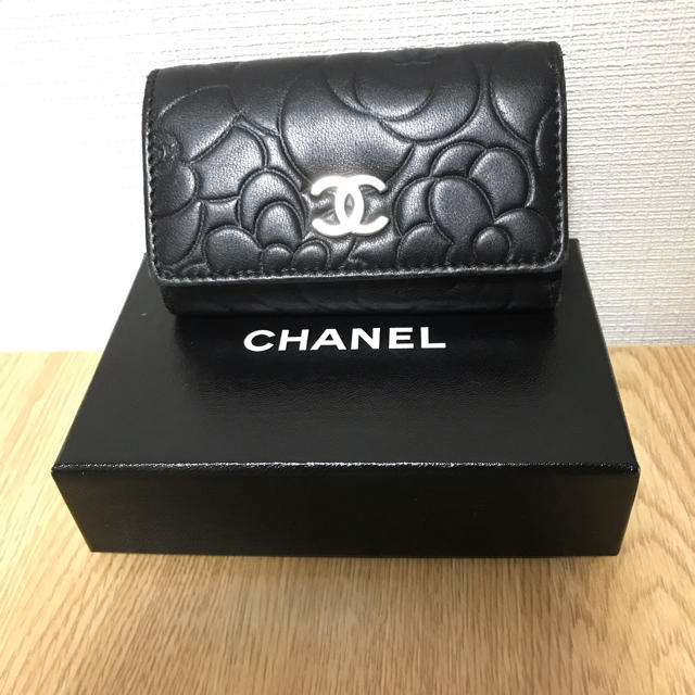 シャネル　キーケース　カメリア　CHANEL