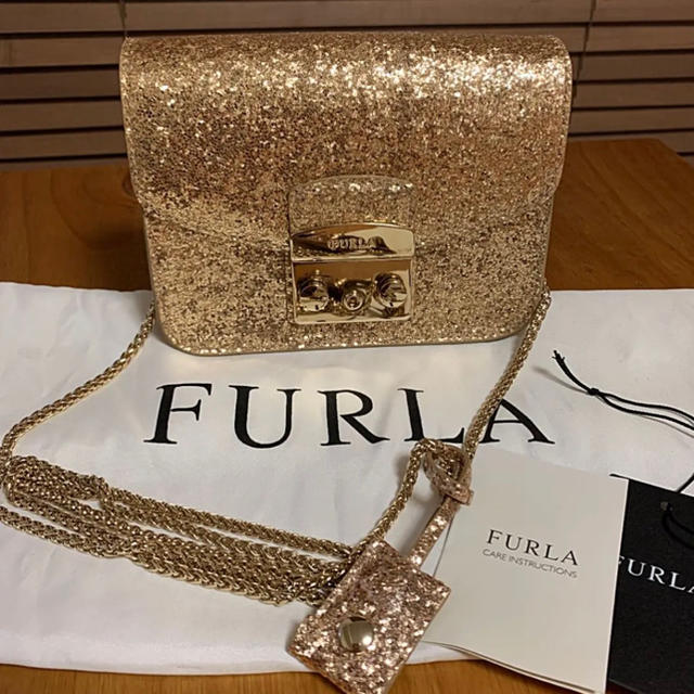 Furla(フルラ)のフルラ メトロポリス クロスボディ ミニ ショルダー グリッター【最終値下げ中】 レディースのバッグ(ショルダーバッグ)の商品写真