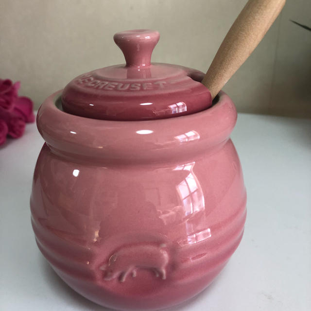 LE CREUSET(ルクルーゼ)のル・クルーゼ バーベキューポット パストリーブラシつき インテリア/住まい/日用品のキッチン/食器(容器)の商品写真