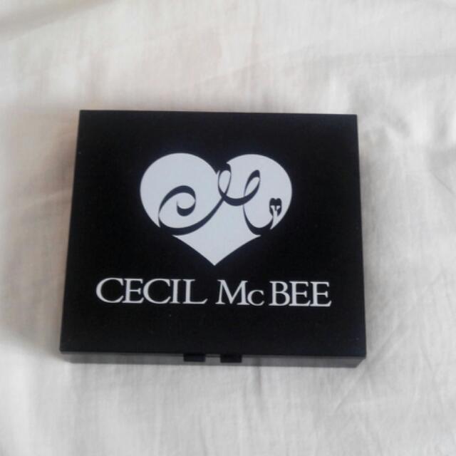 CECIL McBEE(セシルマクビー)のCECIL McBEE＊つけまケース コスメ/美容のベースメイク/化粧品(その他)の商品写真