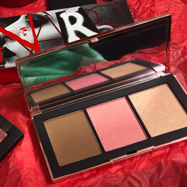 最終値下げNARS 2018クリスマスコフレ