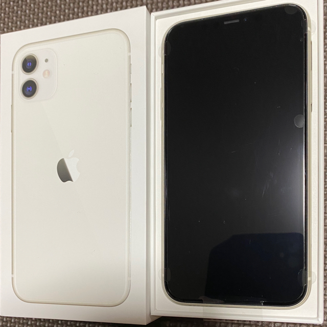 iPhone11 128GB White ホワイト SIMフリー au版 白色 国内外の人気