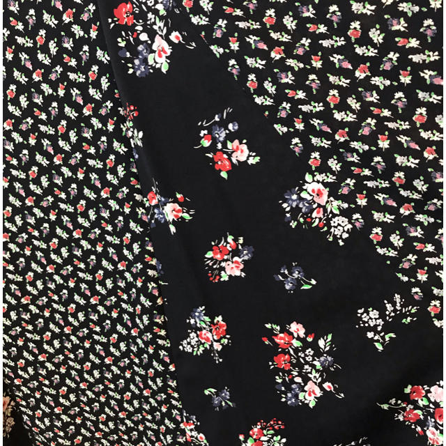 SLOBE IENA(スローブイエナ)のフラワープリント ロングスカート レディースのスカート(ロングスカート)の商品写真