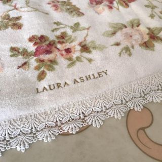 ローラアシュレイ(LAURA ASHLEY)のくみ母さん様専用 ローラアシュレイ バスタオル(タオル/バス用品)