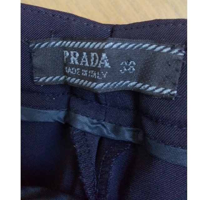 PRADA(プラダ)のPRADA濃紺パンツ レディースのパンツ(カジュアルパンツ)の商品写真
