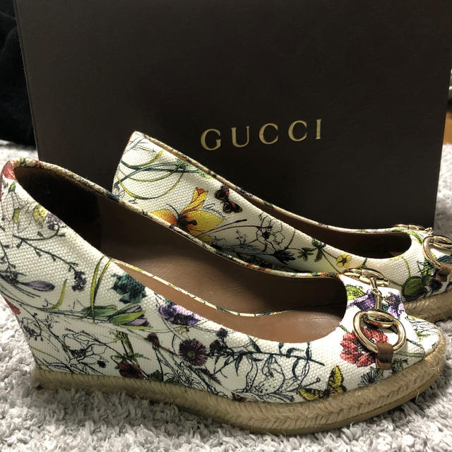 Gucci(グッチ)の【値下げ】GUCCI ヒール　35 レディースの靴/シューズ(ハイヒール/パンプス)の商品写真