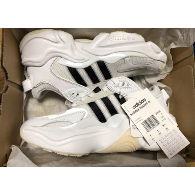 レディースadidas マグミュールランナー マグマランナー