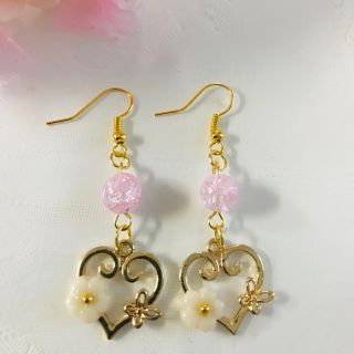 ハートのピアス(ピンク)＊ハンドメイド(ピアス)