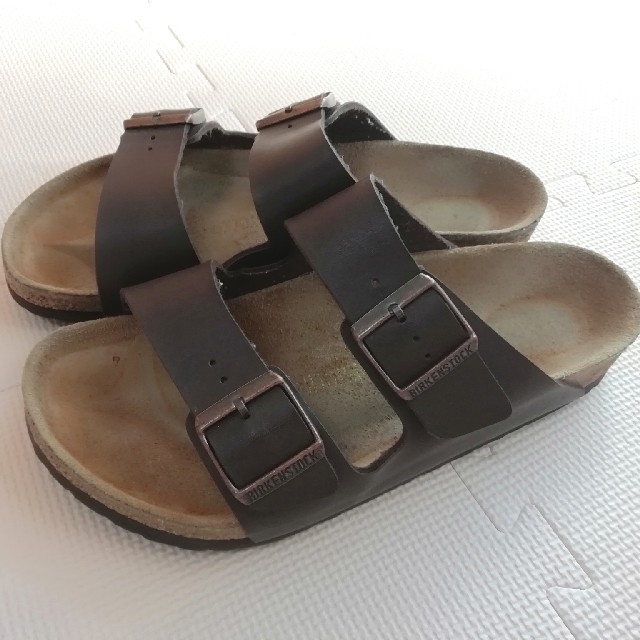 BIRKENSTOCK(ビルケンシュトック)のぐりこのこ様専用　BIRKENSTOCK　アリゾナ レディースの靴/シューズ(サンダル)の商品写真