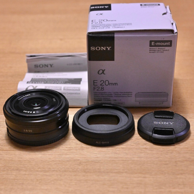 SONY SEL20F28カメラ