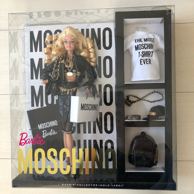 モスキーノ(MOSCHINO)とバービー(Barbie)コラボ ドール モスキーノ(MOSCHINO)とバービー(Barbie)コラボ ドール