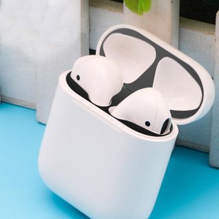 アップル(Apple)のairpods  ダスト　ガード　カバー　【黒色】　エアーポッズ(ヘッドフォン/イヤフォン)