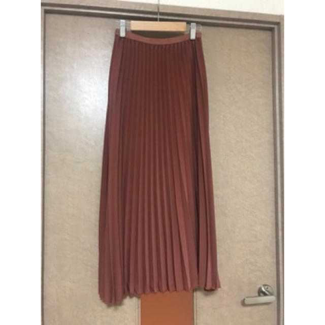 SPINNS(スピンズ)のプリーツロングスカート  SPINNS くすみピンク レディースのスカート(ロングスカート)の商品写真