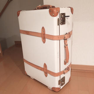 ジュエルナローズ スーツケース/キャリーバッグ(レディース)（ホワイト 