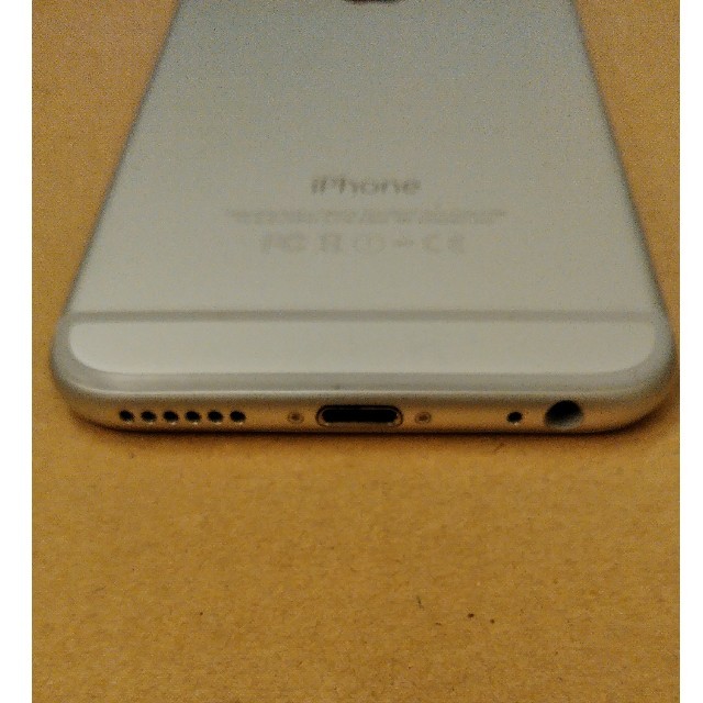 iPhone(アイフォーン)のiPhone6  silver  16GB  softbank スマホ/家電/カメラのスマートフォン/携帯電話(スマートフォン本体)の商品写真