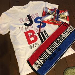 サンダイメジェイソウルブラザーズ(三代目 J Soul Brothers)の三代目JSB★raisethefrag ツアーTシャツフラッグタオルセット★(アイドルグッズ)