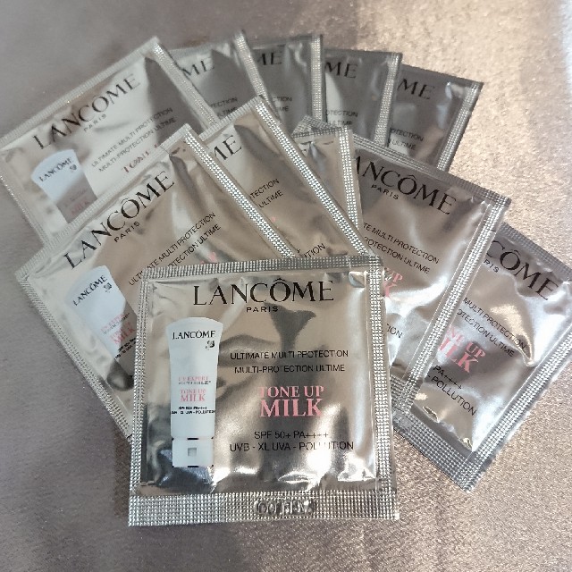 LANCOME(ランコム)の新品★ランコム★UV エクスペール トーンアップ★1ml×10枚★SPF50＋ コスメ/美容のスキンケア/基礎化粧品(乳液/ミルク)の商品写真