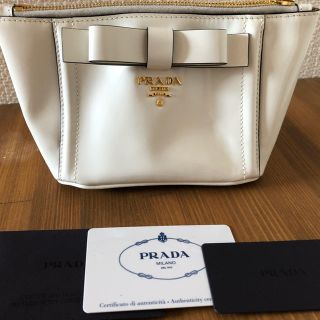 プラダ(PRADA)のプラダ　ポーチ(ポーチ)