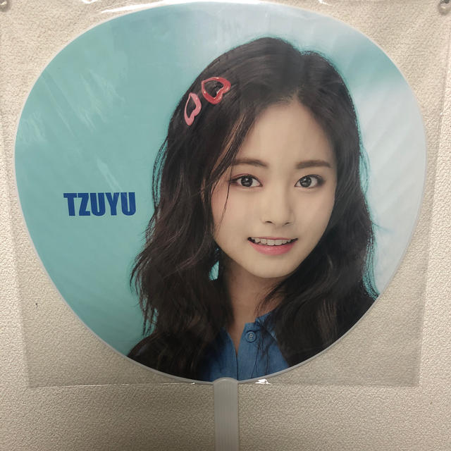 Twice Candy Pop うちわ ツウィの通販 By 朧月夜 S Shop ラクマ Twice Candy Pop うちわ ツウィの通販 By 朧月夜 S Shop ラクマ
