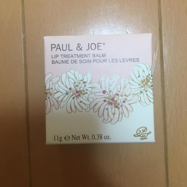 PAUL & JOE(ポールアンドジョー)のポールアンドジョー　リップバーム コスメ/美容のスキンケア/基礎化粧品(リップケア/リップクリーム)の商品写真