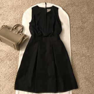 フォクシー(FOXEY)の完売FOXEY DISIY LIN PARIS フォクシー レーシーキャリア40(ひざ丈ワンピース)