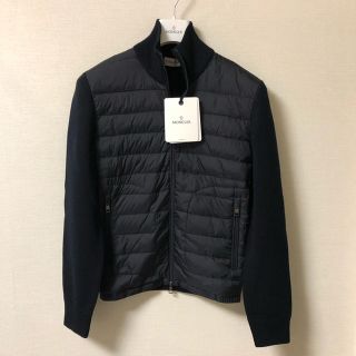 モンクレール(MONCLER)の【新品】定番　モンクレール　ニットダウンパネルカーディガン　サイズS(ダウンジャケット)