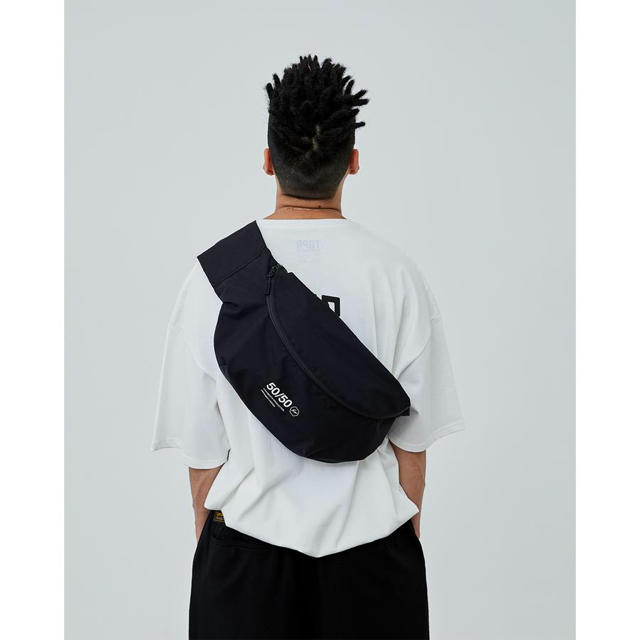 FRAGMENT(フラグメント)のtightbooth×fragment 50-50 ROCKY BAG tbpr メンズのバッグ(ボディーバッグ)の商品写真