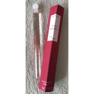 イッセイミヤケ(ISSEY MIYAKE)のイッセイ ミヤケ ローズ アンド ローズ　rose & rose 4ml(香水(女性用))