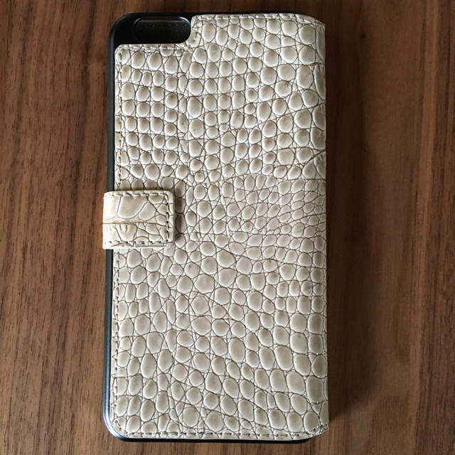 GUESS(ゲス)のiphone6plusケース　guessゲス　公式ライセンス品 スマホ/家電/カメラのスマホアクセサリー(モバイルケース/カバー)の商品写真