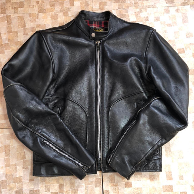 VANSON(バンソン)のバンソン  ライダース38 コメットオールドライダース（美品） メンズのジャケット/アウター(ライダースジャケット)の商品写真