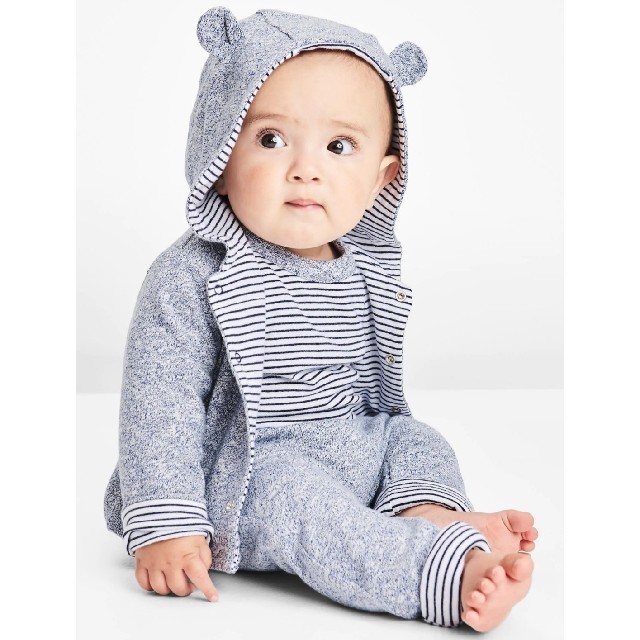 babyGAP(ベビーギャップ)のフェイバリットリバーシブルパーカー ズボン 上下セット キッズ/ベビー/マタニティのベビー服(~85cm)(カーディガン/ボレロ)の商品写真