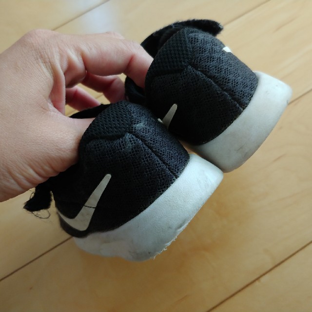 NIKE(ナイキ)のナイキ　NIKE　スニーカー　13 キッズ/ベビー/マタニティのベビー靴/シューズ(~14cm)(スニーカー)の商品写真