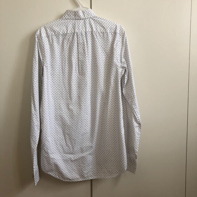 Old Navy(オールドネイビー)のOLD ＮAVY  ボタンダウン シャツ  新品　ホワイト 160〜165cm キッズ/ベビー/マタニティのキッズ服男の子用(90cm~)(ブラウス)の商品写真