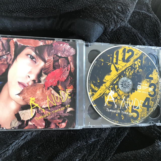 山下智久(ヤマシタトモヒサ)の山下智久　A NUDE 初回盤A DVDつきアルバムCD ディスク状態良好！ エンタメ/ホビーのCD(ポップス/ロック(邦楽))の商品写真