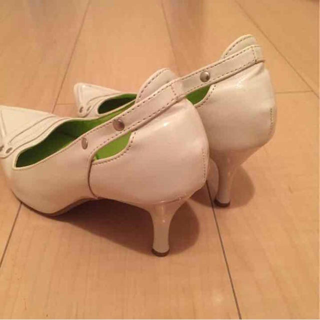 白パンプス レディースの靴/シューズ(ハイヒール/パンプス)の商品写真
