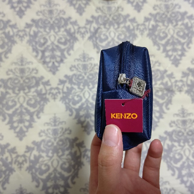 Kenzo 新品 未使用 Kenzo ポーチの通販 By ゆかべー S Shop ケンゾーならラクマ